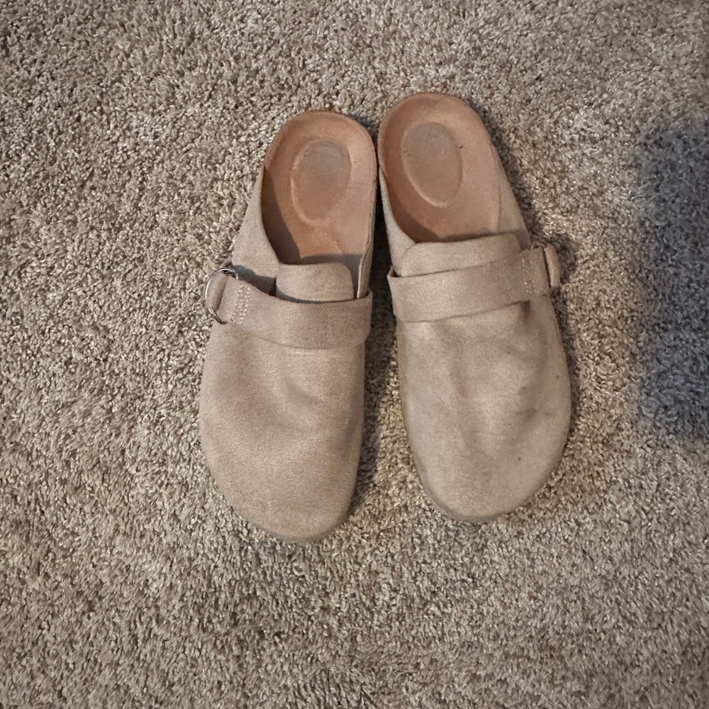 Wonder Nation Tan Mules